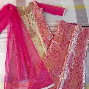 🎉Host pick🎉 Dress for girls